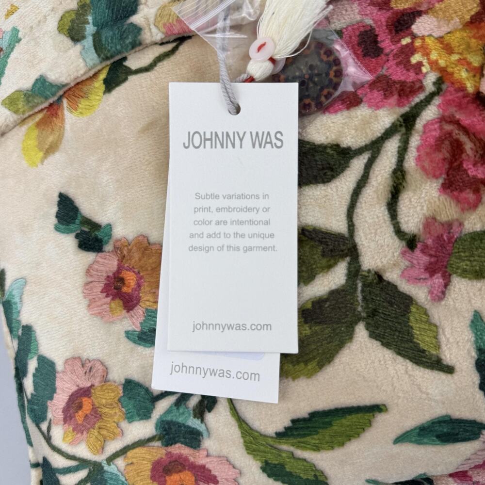 Johnny Was Travel Blanket MIRAZE Floral Rose Pink Boho Polyester 68x53 New - Picture 4 of 10